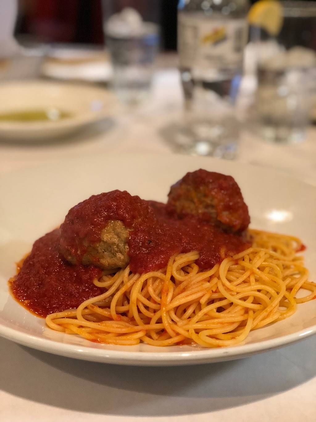 Orlando Italian Restaurant & Pizzeria | restaurant | 420 NJ-34, Colts Neck, NJ 07722, USA | 7325778808 OR +1 732-577-8808