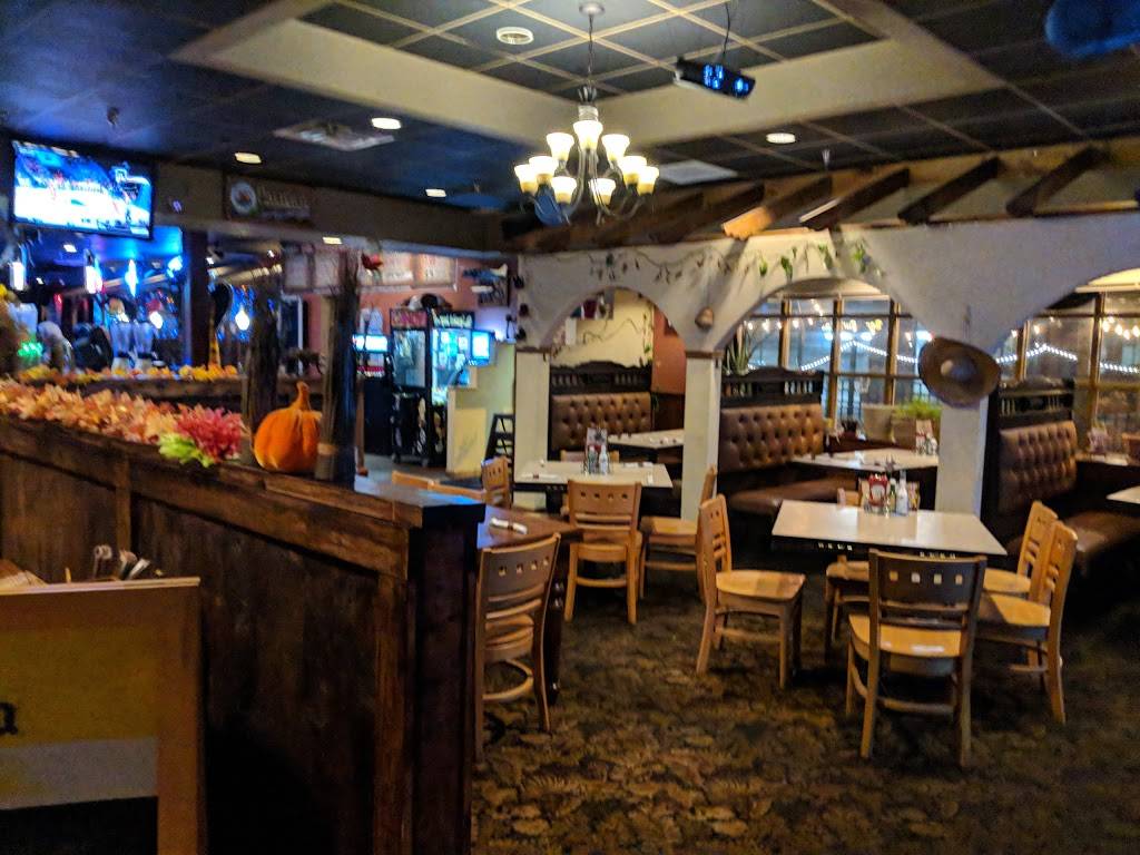 El Tequila Mexican Grill & Bar | restaurant | 4005 Central Ave NE, Columbia Heights, MN 55421, USA | 7637105723 OR +1 763-710-5723