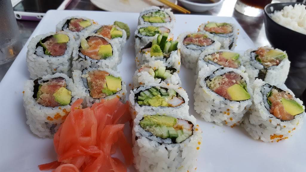 Sushi Supreme | restaurant | 1995 Yonge St, Toronto, ON M4S 1Z9, Canada | 4165440777 OR +1 416-544-0777