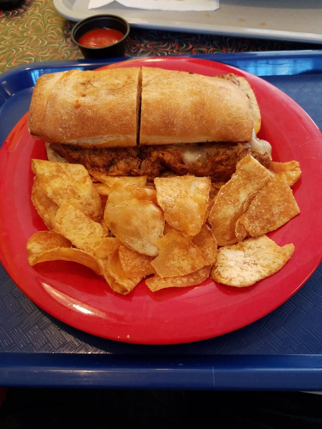 Hi-Way Diner | restaurant | 530 W River Rd, Hooksett, NH 03106, USA | 6032105305 OR +1 603-210-5305