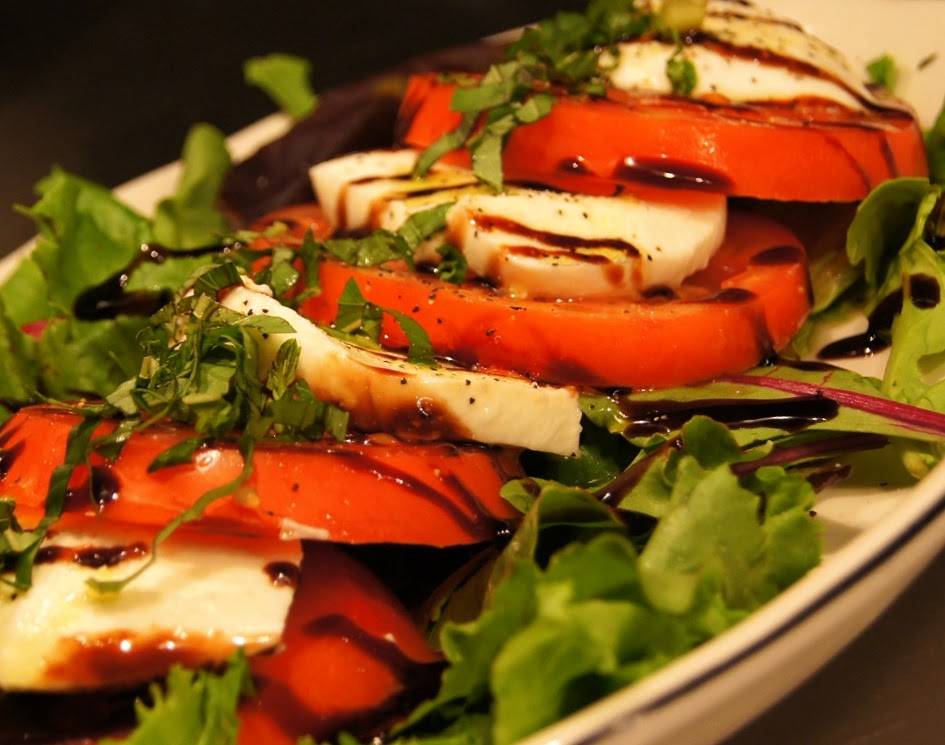 Carmines | restaurant | 1043 N Rush St, Chicago, IL 60611, USA | 3129887676 OR +1 312-988-7676