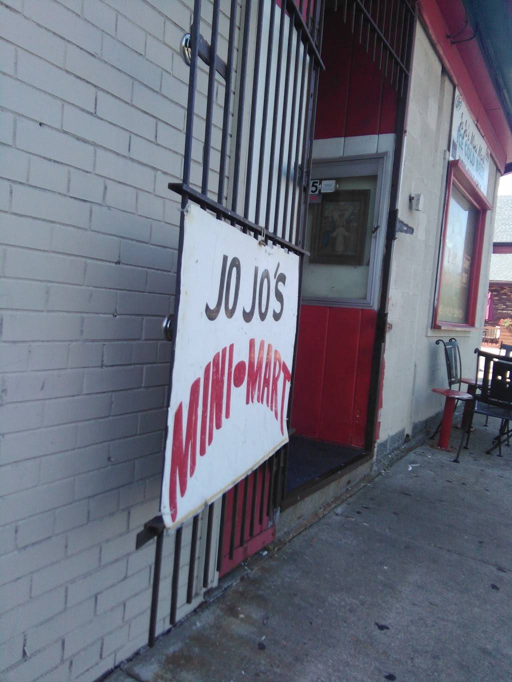Jo Jos Fried Chicken | restaurant | 1900 S 31st St, Milwaukee, WI 53215, USA | 4143843460 OR +1 414-384-3460