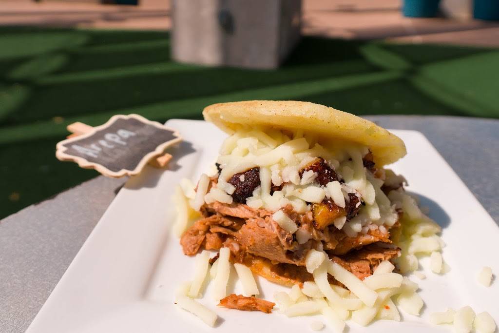 Aurora Venezuelan Food | restaurant | 3225 Amy Donovan Plaza, Austin, TX 78758, USA | 7372286210 OR +1 737-228-6210