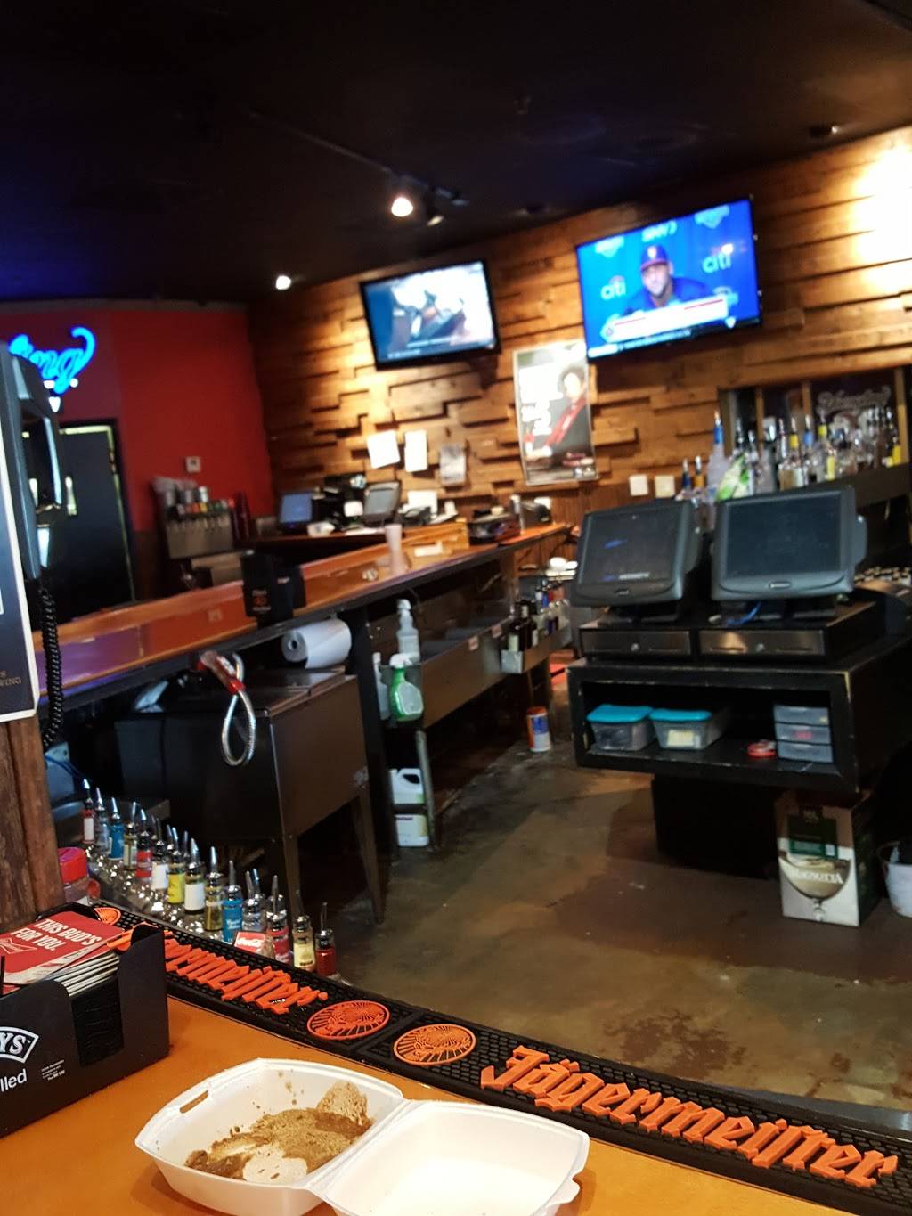 Rhythm House Restaurant & Lounge | restaurant | 16440 S Tamiami Trail #11, Fort Myers, FL 33908, USA | 2394668326 OR +1 239-466-8326