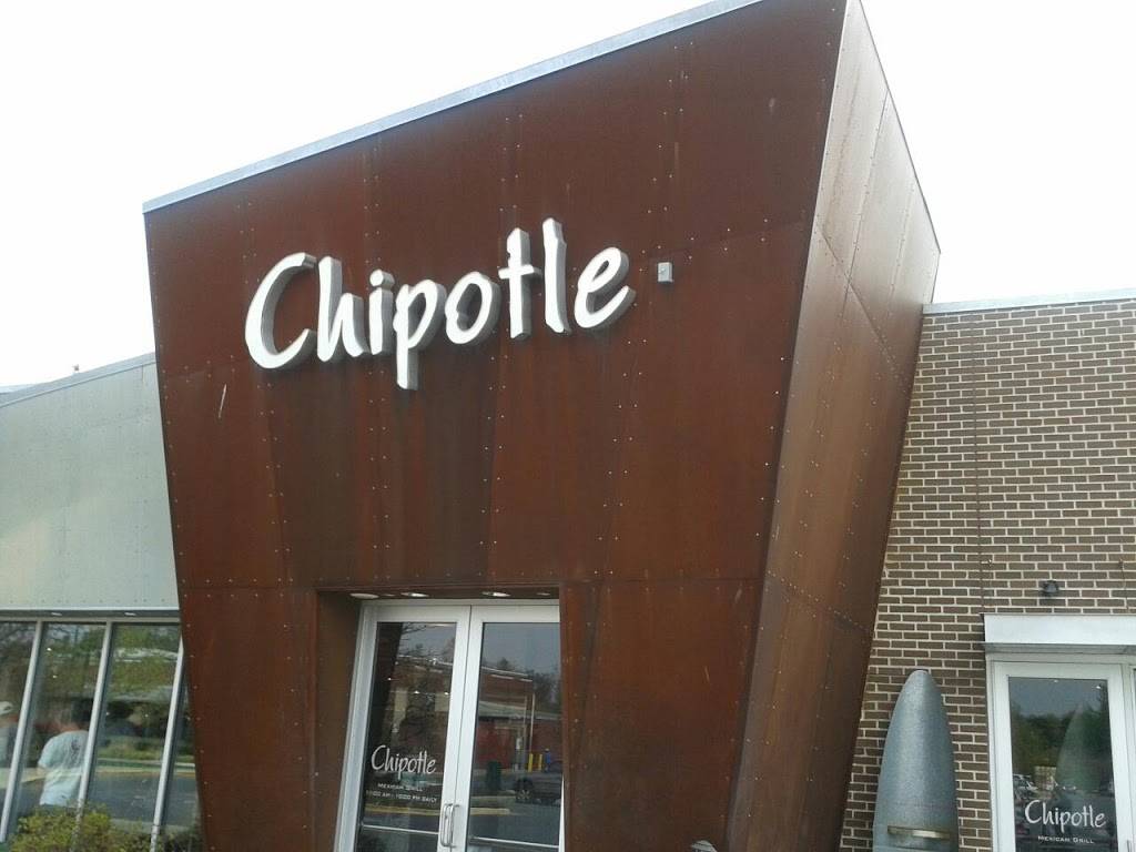 Chipotle Mexican Grill | restaurant | 15500 Excelsior Drive, Bowie, MD 20716, USA | 3012624580 OR +1 301-262-4580