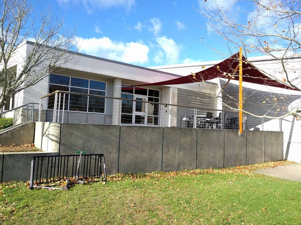 Beebe Grill | restaurant | Front St, Marion, MA 02738, USA | 5087482000 OR +1 508-748-2000