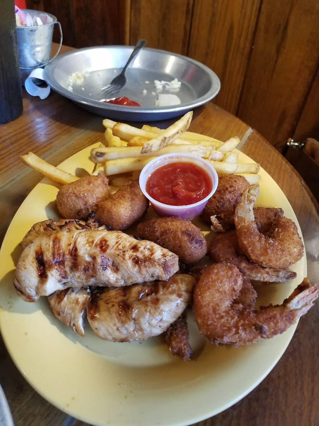 Top O The River | restaurant | 5831 TN-57, Michie, TN 38357, USA | 7316323287 OR +1 731-632-3287