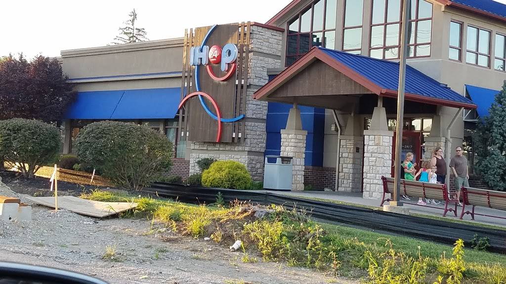 IHOP | restaurant | 7400 Beechmont Ave, Cincinnati, OH 45255, USA | 5132332505 OR +1 513-233-2505