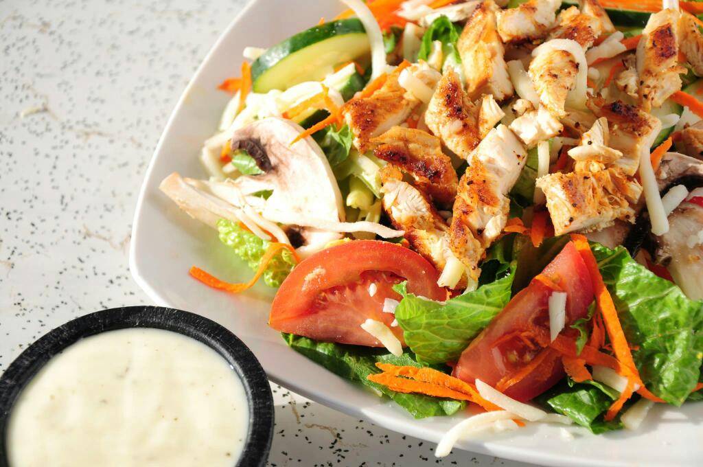 Buffalo Ranch Wings & Things | restaurant | 4315 E Shields Ave, Fresno, CA 93726, USA | 5593696495 OR +1 559-369-6495