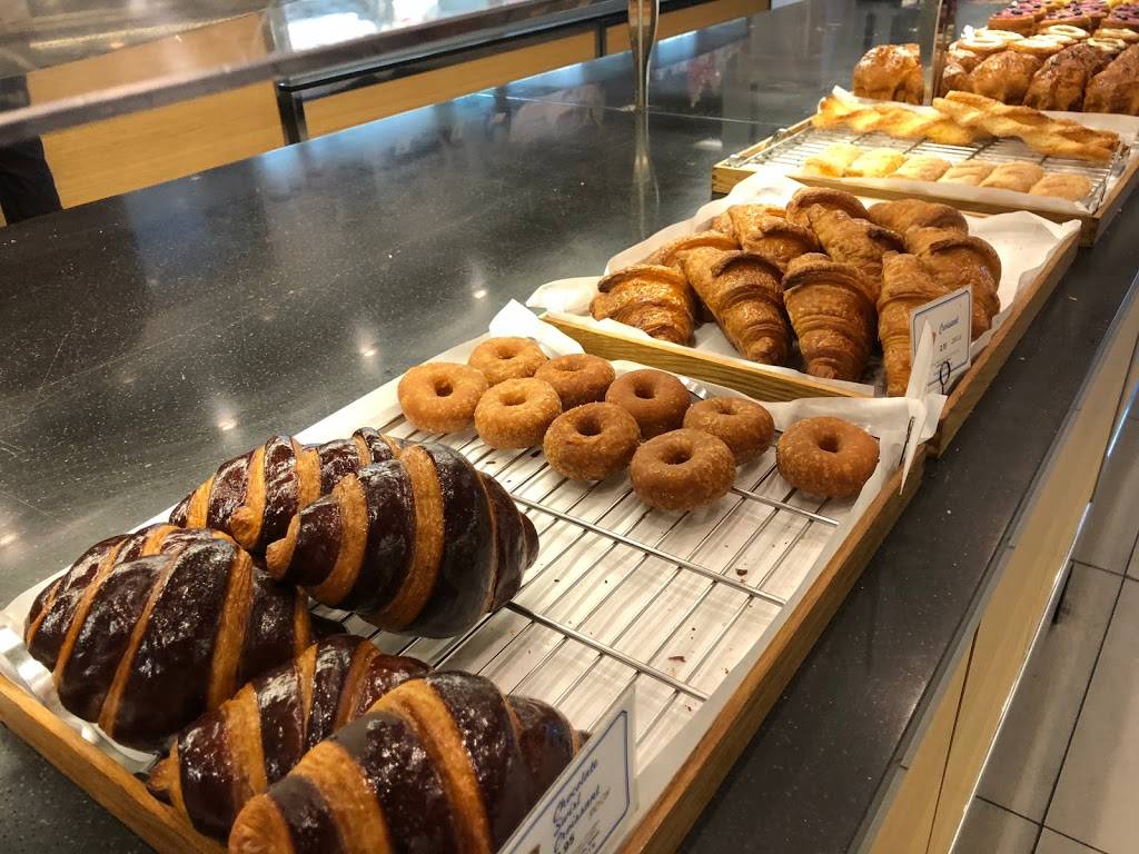 Paris Baguette | bakery | 249 W Calaveras Blvd, Milpitas, CA 95035, USA | 4082630404 OR +1 408-263-0404