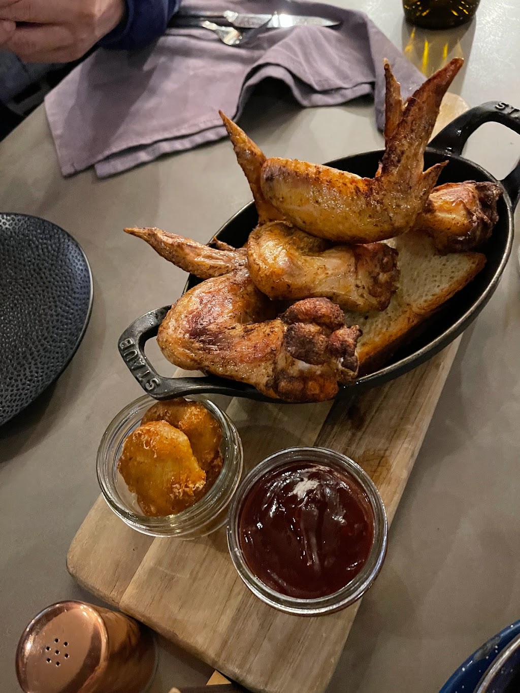 FireLake Grill House & Cocktail Bar | restaurant | 221 N Columbus Dr, Chicago, IL 60601, USA | 3124770234 OR +1 312-477-0234