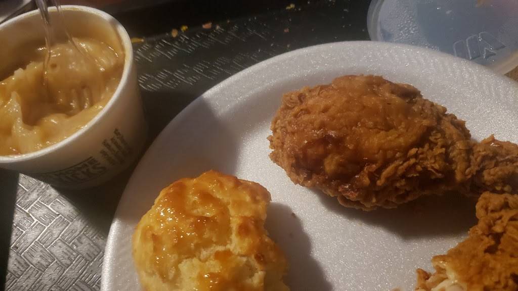 Churchs Chicken | restaurant | 327 W Northside Dr, Jackson, MS 39206, USA | 6019819821 OR +1 601-981-9821