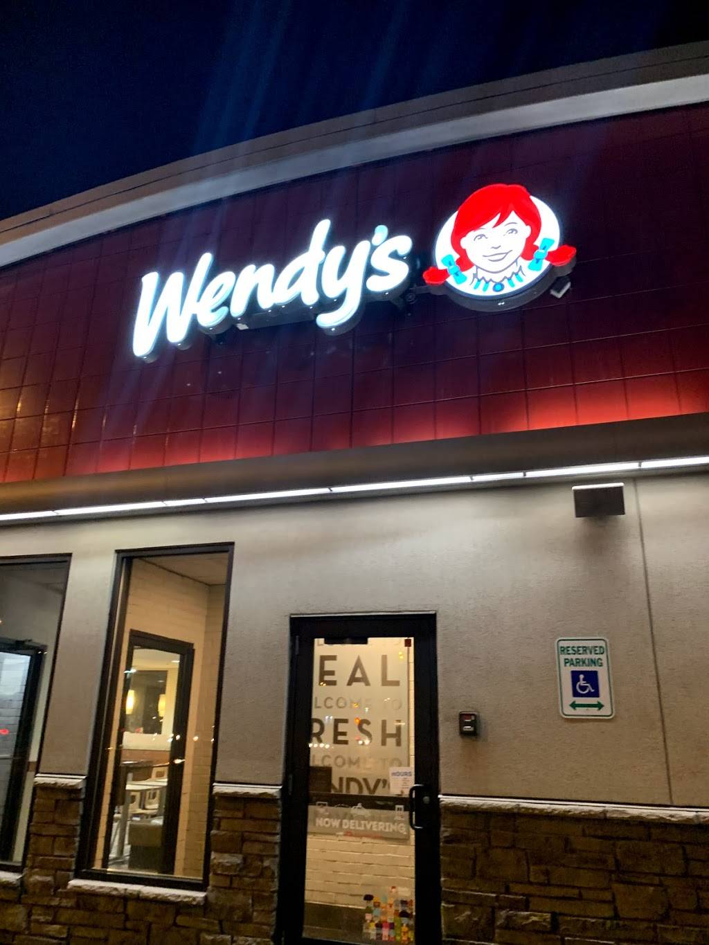 Wendys | restaurant | 2323 E 5th Ave, Anchorage, AK 99501, USA | 9072798271 OR +1 907-279-8271