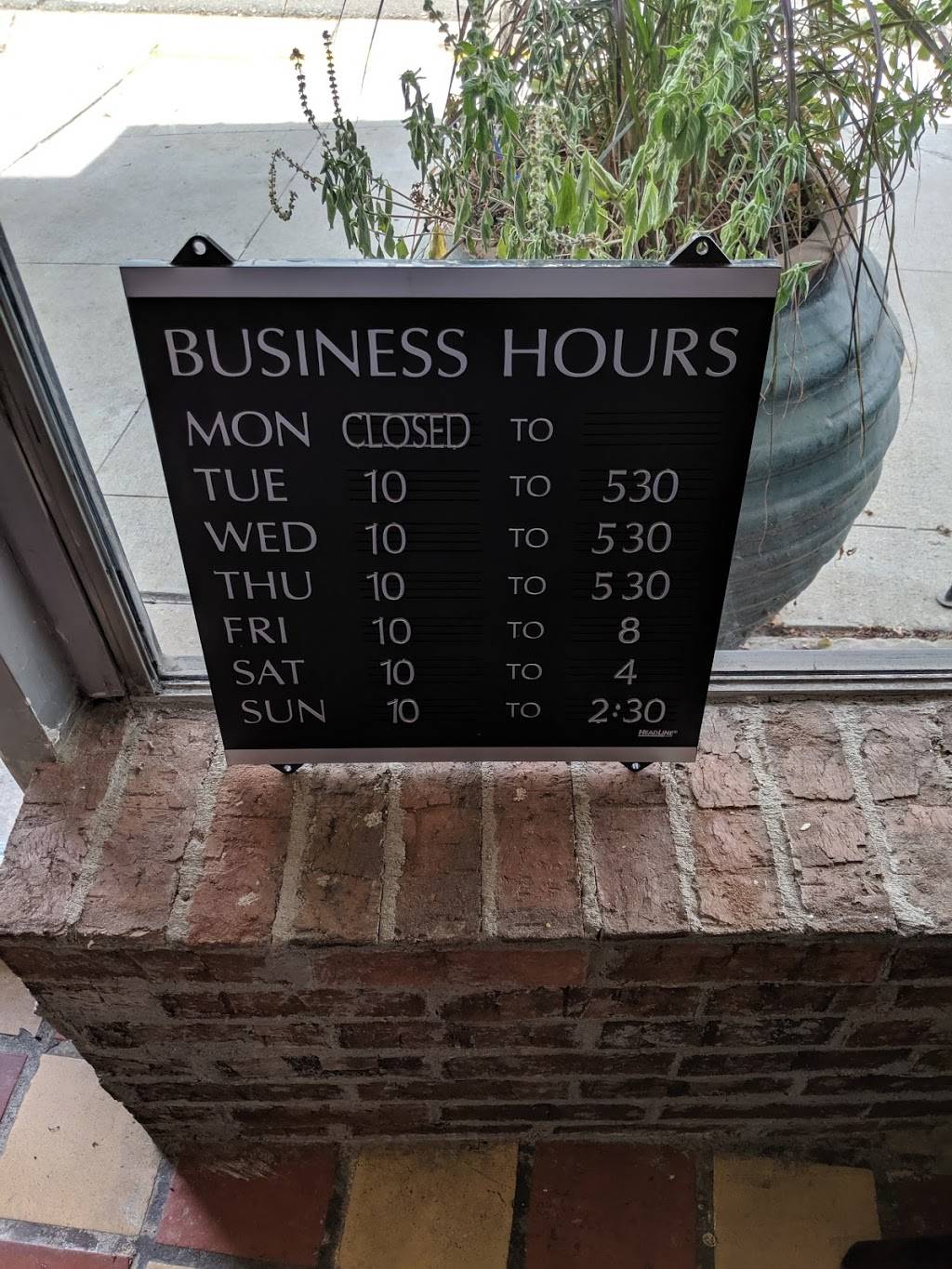 Three Earred Rabbit | restaurant | 8101 Parkway Dr, Leeds, AL 35094, USA | 2057026109 OR +1 205-702-6109