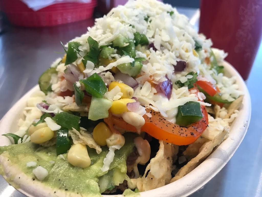 Quesada Burritos & Tacos | restaurant | 15440 Bayview Ave, Aurora, ON L4G 3G8, Canada | 9058413300 OR +1 905-841-3300