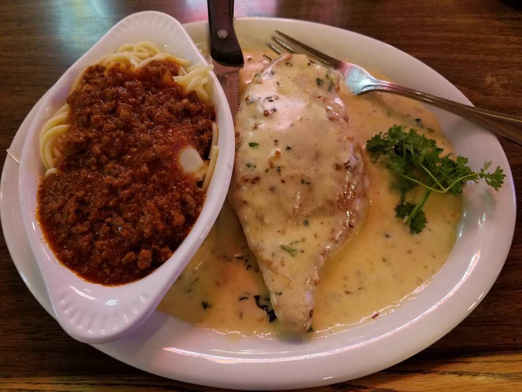 Louis Cairos | restaurant | 558 7th St, Williams, CA 95987, USA | 5304735927 OR +1 530-473-5927