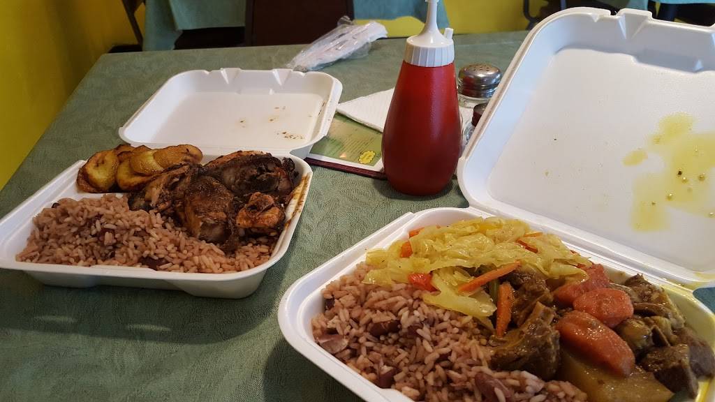 Finga Lickin Caribbean Eatery | restaurant | 2838 The Plaza, Charlotte, NC 28205, USA | 9804305120 OR +1 980-430-5120