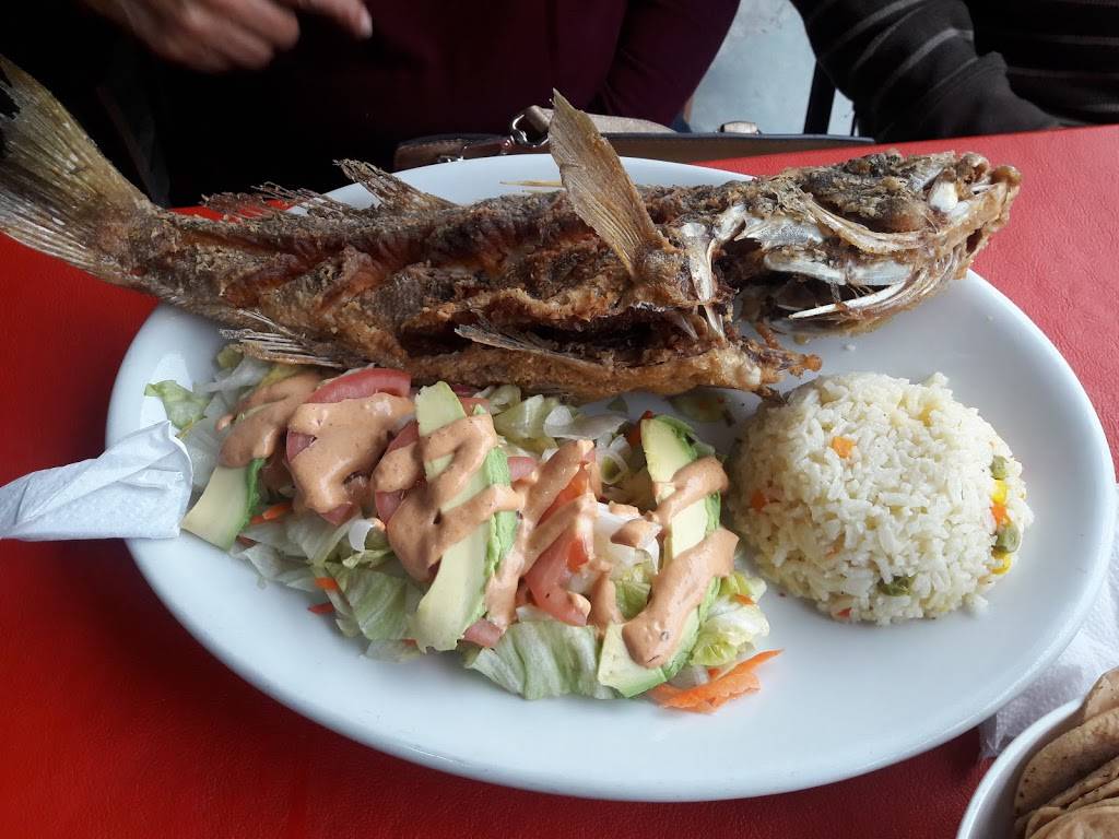 Mariscos Las Gaviotas | restaurant | Blvd. Casa Blanca 7602, Matamoros Norte-Centro-Sur, Mariano Matamoros, 22206 Tijuana, B.C., Mexico | 016646618890 OR +52 664 661 8890