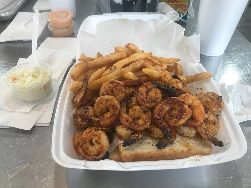 Sharks Fish and Chicken | restaurant | 7120 159th St, Orland Park, IL 60462, USA | 7084294330 OR +1 708-429-4330