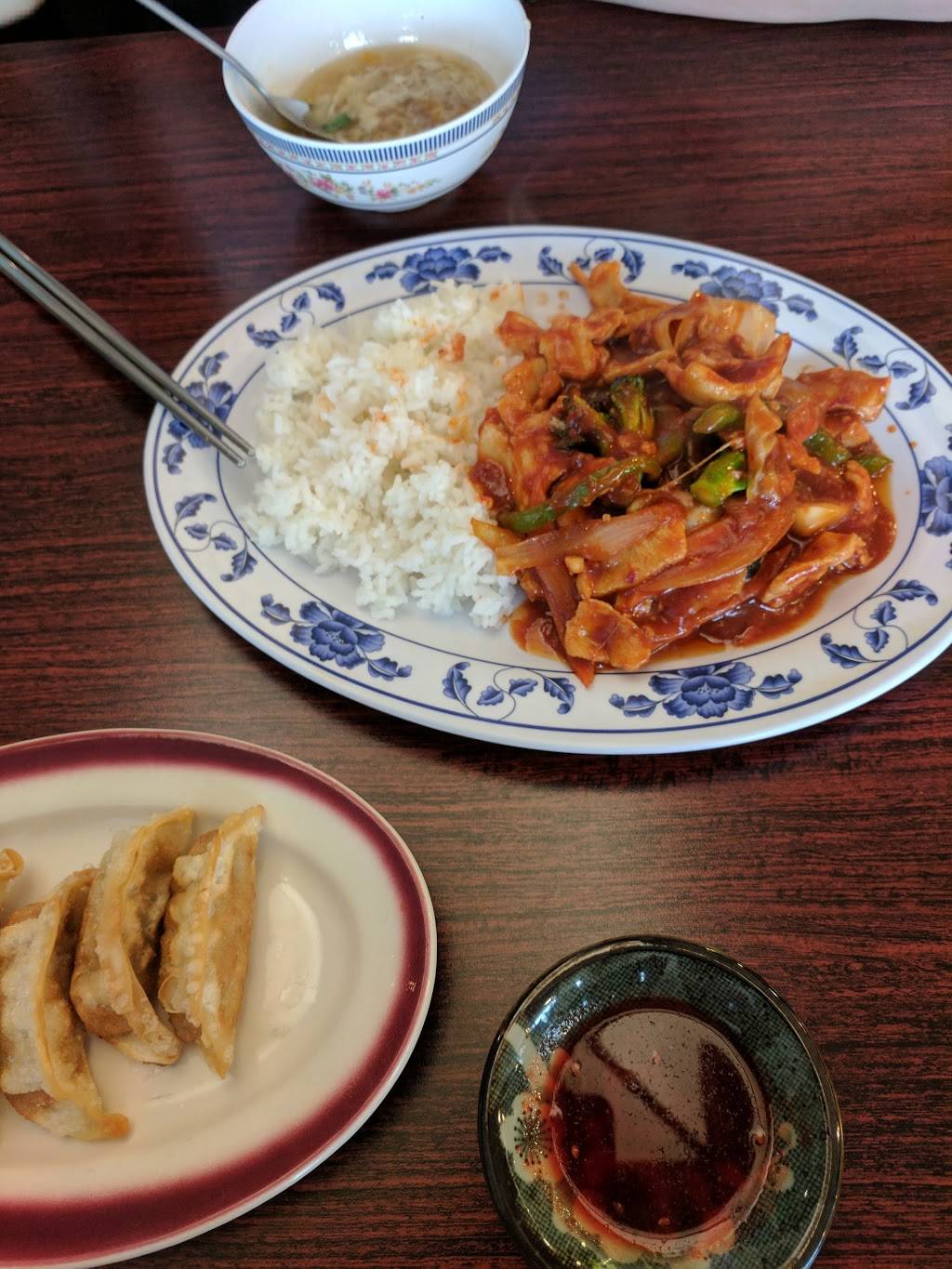 Panda Garden | restaurant | 233 N 48th St z, Lincoln, NE 68504, USA | 4024673800 OR +1 402-467-3800