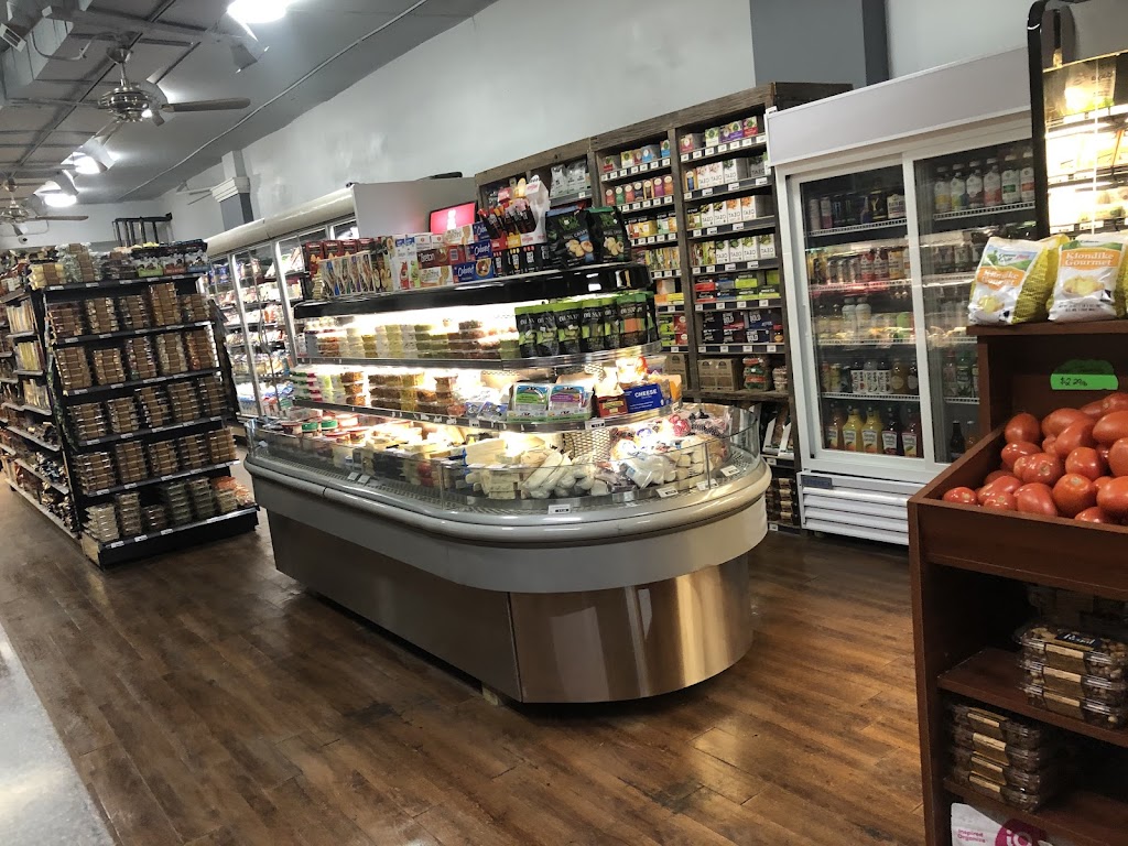 Fresh Stop Produce and Market | restaurant | 930 W Belmont Ave, Chicago, IL 60657, USA | 7736619579 OR +1 773-661-9579