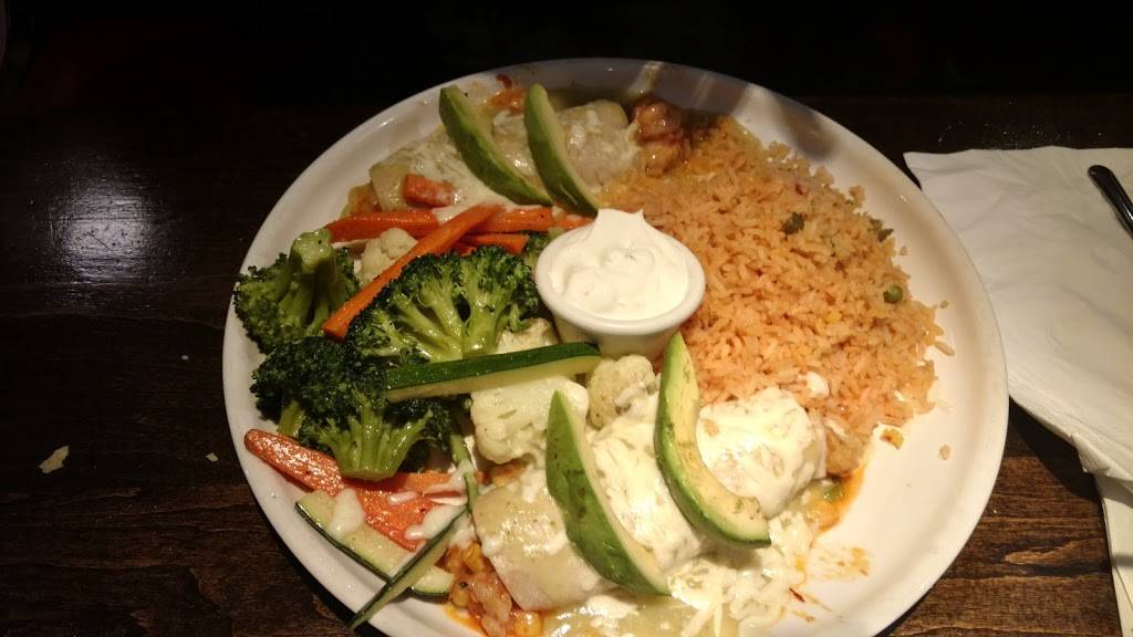 Pacos Mexican Restaurant | meal delivery | 200 E Foothill Blvd, Arcadia, CA 91006, USA | 6263577270 OR +1 626-357-7270