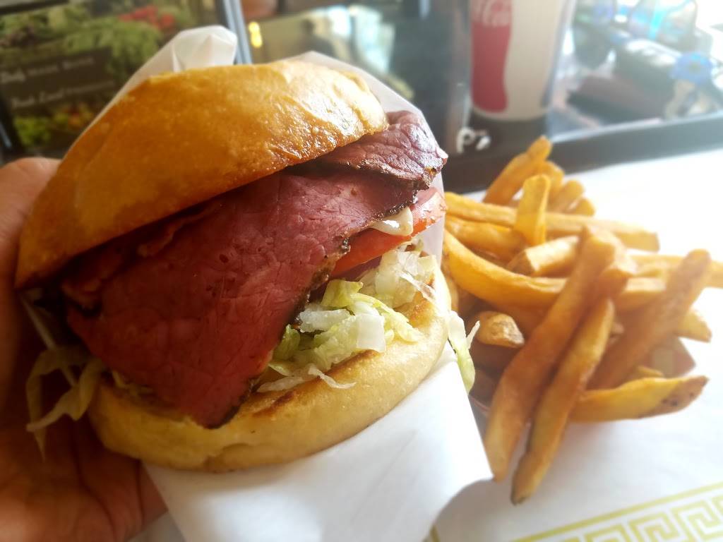 Famous Burgers & Brew | restaurant | 3101 Zinfandel Dr #132, Rancho Cordova, CA 95670, USA | 9164766192 OR +1 916-476-6192