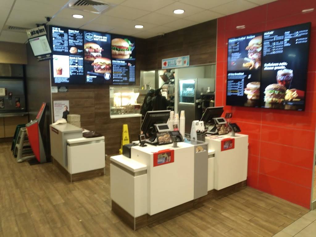 McDonalds | cafe | 1222 Cape Coral Pkwy E, Cape Coral, FL 33904, USA | 2395492556 OR +1 239-549-2556