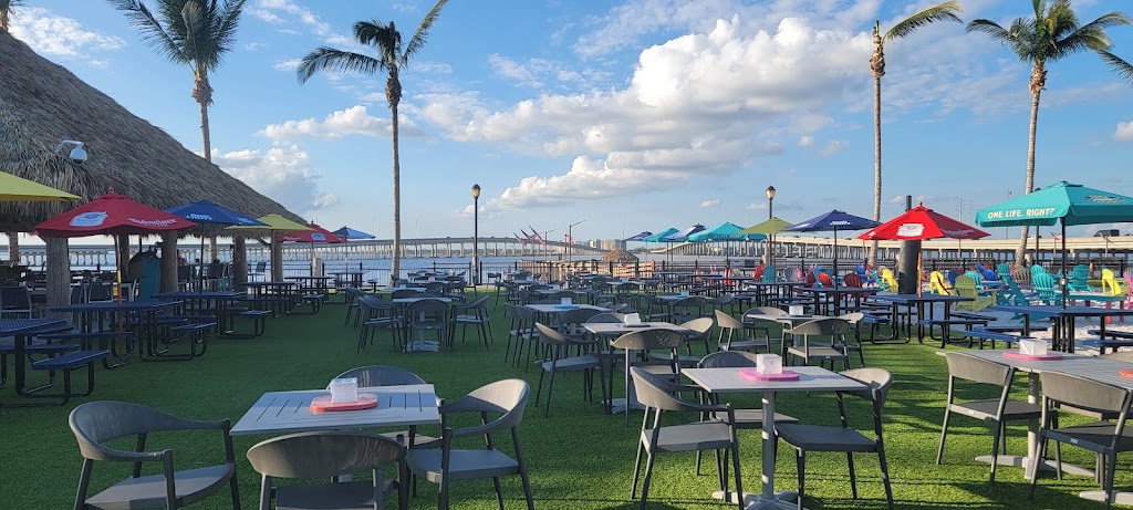 TTs Tiki Bar | restaurant | 33 Tamiami Trail, Punta Gorda, FL 33950, USA | 9416376770 OR +1 941-637-6770