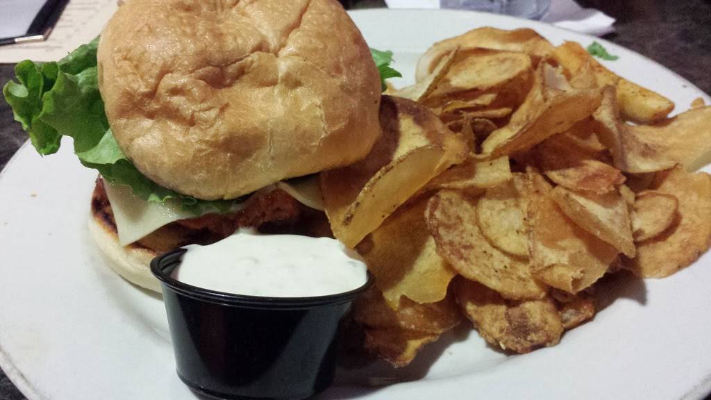 Home Team Grill | restaurant | 1109 Jefferson Davis Hwy, Fredericksburg, VA 22401, USA | 5404791011 OR +1 540-479-1011