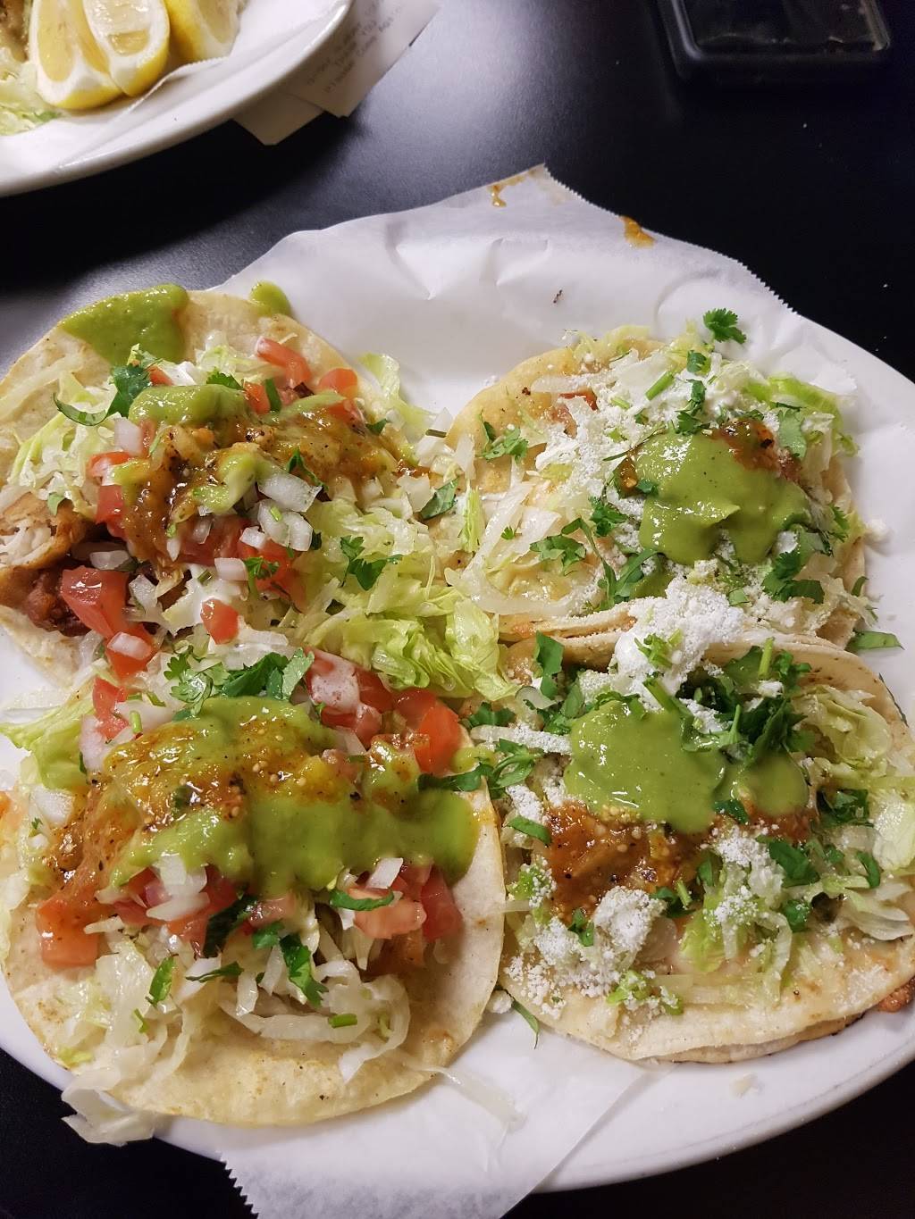 La Fonda Taqueria Y Mariscos | restaurant | 3216 Niles St, Bakersfield, CA 93306, USA | 6618739137 OR +1 661-873-9137