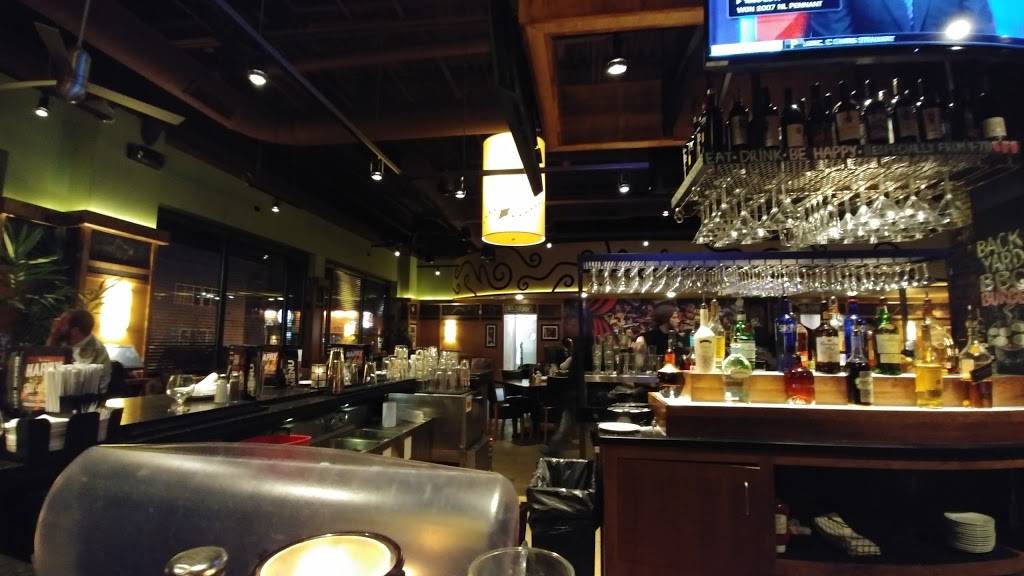 Bar Louie | night club | 3100 Vandercar Way, Cincinnati, OH 45209, USA | 5133511453 OR +1 513-351-1453