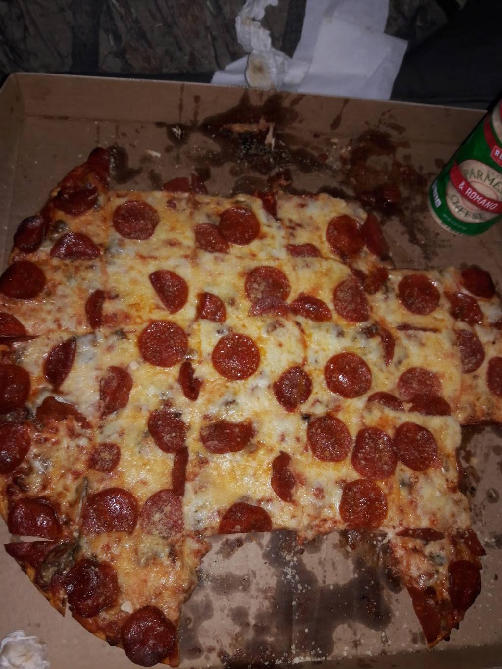 Ace Pizza | restaurant | 27 E 71st St, Chicago, IL 60619, USA | 7739524600 OR +1 773-952-4600