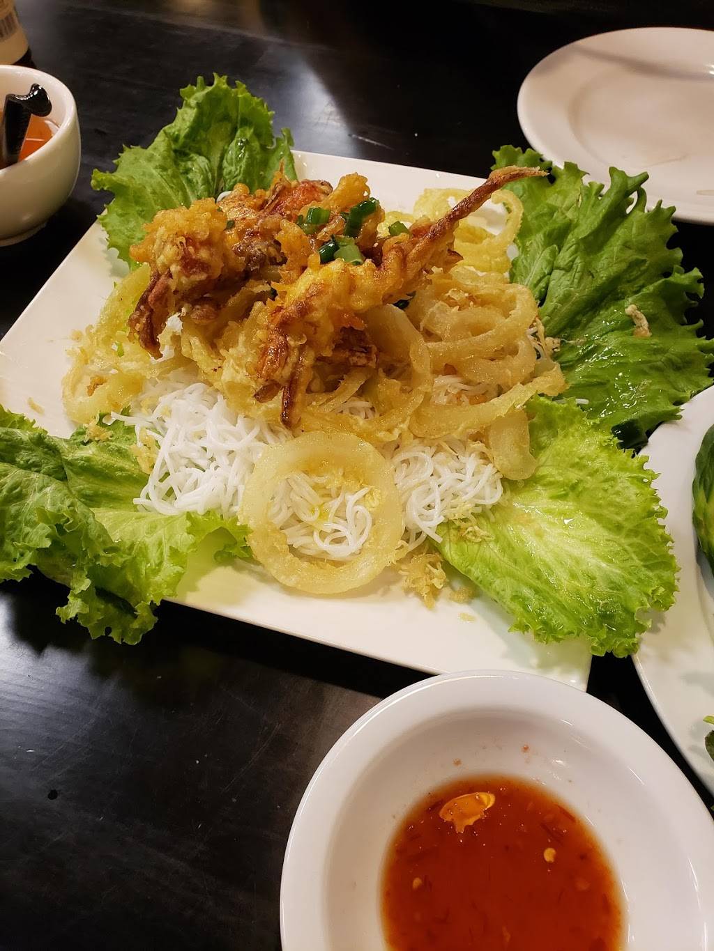 Viets Restaurant Noodles & Grill | restaurant | 7640 N Academy Blvd, Colorado Springs, CO 80920, USA | 7194652681 OR +1 719-465-2681