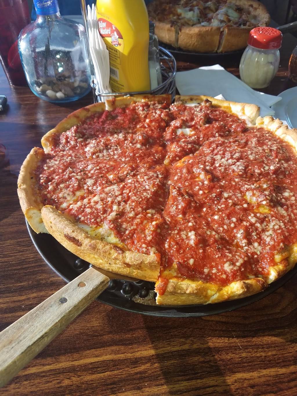 Oasis On Bluff Lake | night club | 25276 W Grass Lake Rd, Antioch, IL 60002, USA | 8476031314 OR +1 847-603-1314