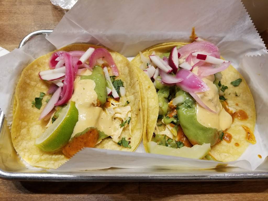 La Victoria Taqueria | restaurant | 12 Medford St, Arlington, MA 02474, USA | 7818595503 OR +1 781-859-5503