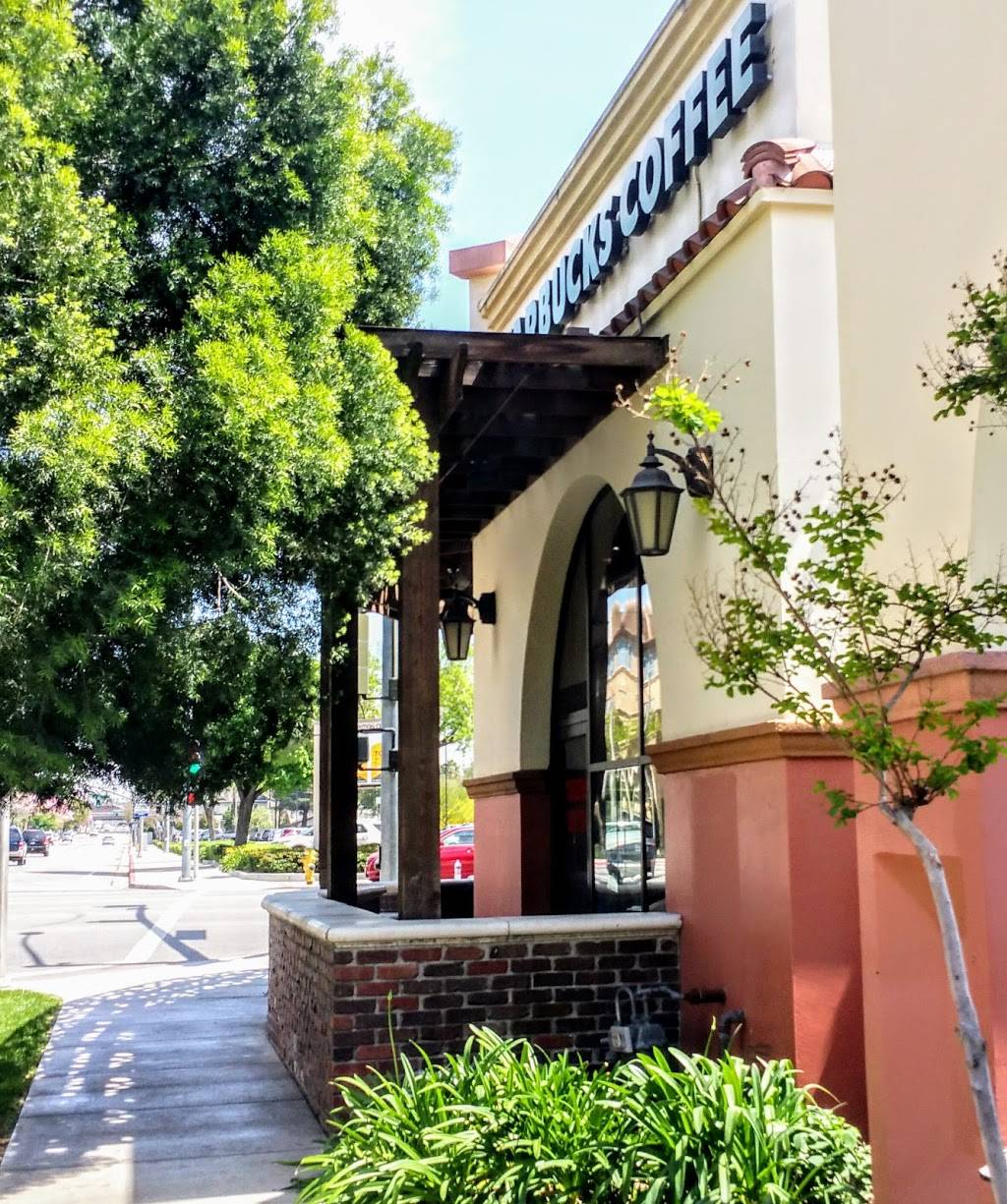 Starbucks | cafe | 3311 Market Street, Riverside, CA 92501, USA | 9517829836 OR +1 951-782-9836