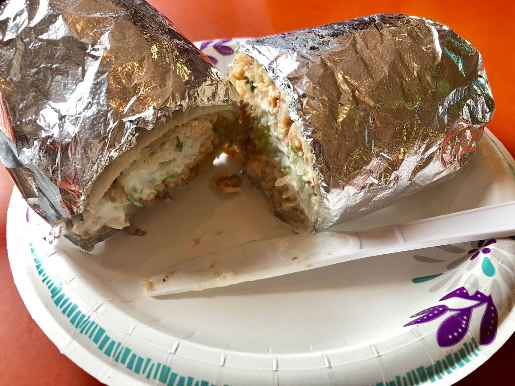 Whale of A Deli | meal takeaway | 997 Mesa Rd, Point Reyes Station, CA 94956, USA | 4156638464 OR +1 415-663-8464