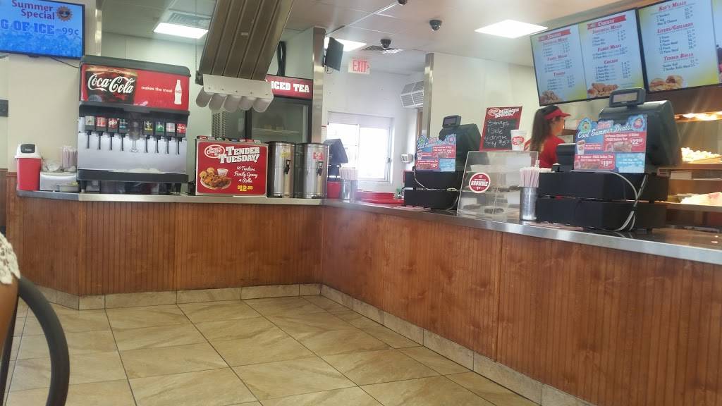 Bushs Chicken | restaurant | 1232, I-35BL, New Braunfels, TX 78130, USA | 8306257777 OR +1 830-625-7777