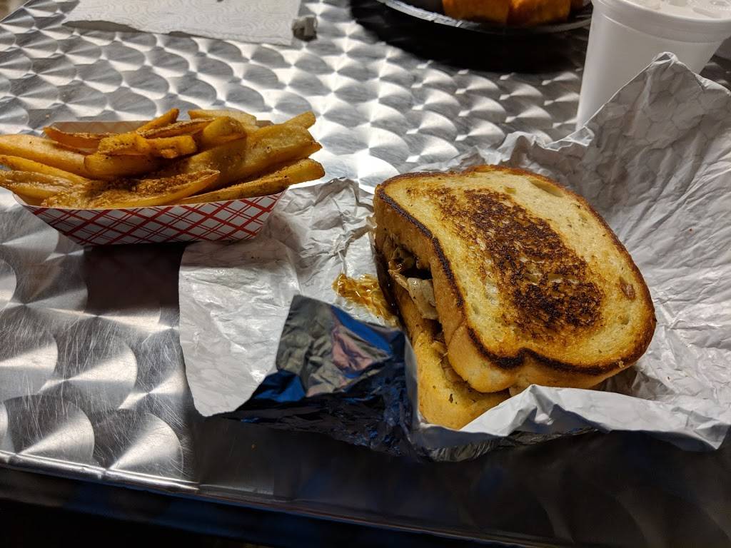 Davids Real Pit Bbq | restaurant | 5121 NW 39th Ave, Gainesville, FL 32606, USA | 3523732002 OR +1 352-373-2002