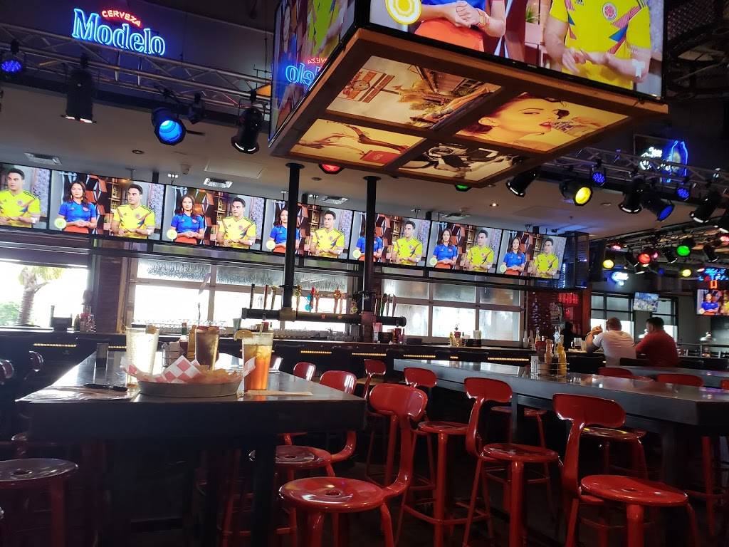 Smoken Honey House | restaurant | 8801 N Loop E Fwy, Houston, TX 77029, USA | 7136740057 OR +1 713-674-0057