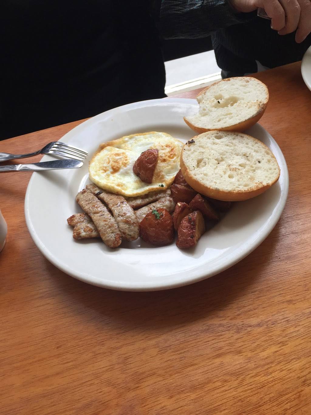 Bernal Star | restaurant | 410 Cortland Ave, San Francisco, CA 94110, USA | 4156958777 OR +1 415-695-8777