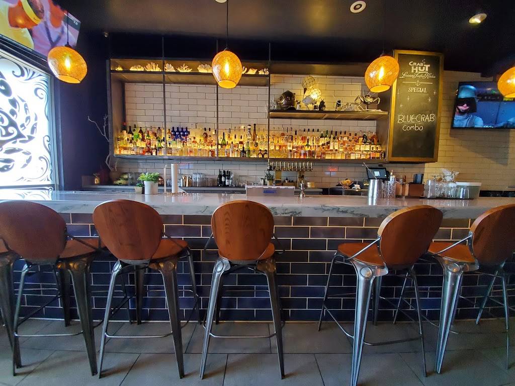 Crab Hut | restaurant | 4646 Convoy St #106a, San Diego, CA 92111, USA | 8585651678 OR +1 858-565-1678