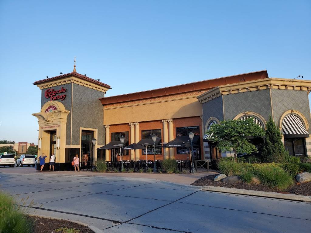 The Cheesecake Factory | restaurant | 10120 California St, Omaha, NE 68114, USA | 4023931166 OR +1 402-393-1166
