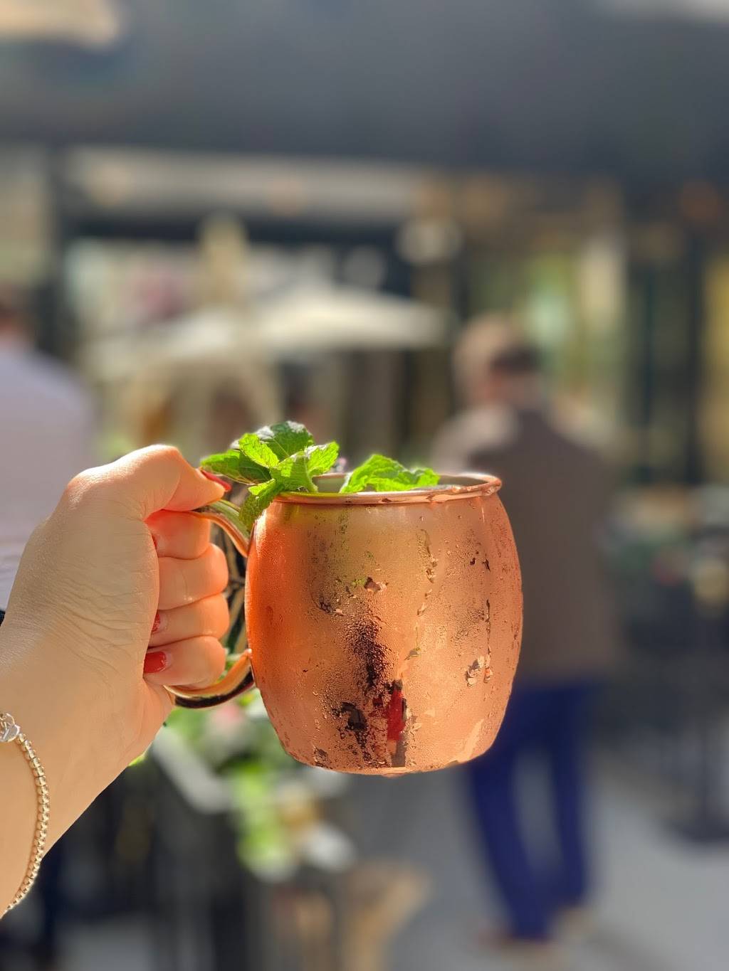 20 East | restaurant | 20 E Delaware Pl, Chicago, IL 60611, USA | 3123973633 OR +1 312-397-3633