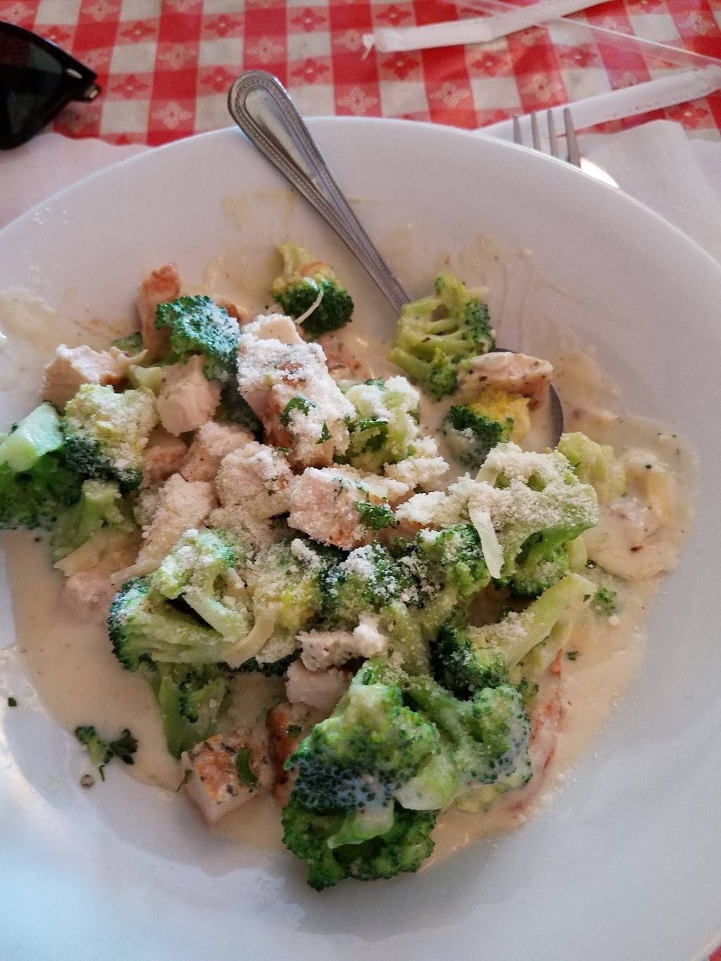 Petrinis Italian Restaurant - Santa Barbara | restaurant | 14 W Calle Laureles, Santa Barbara, CA 93105, USA | 8056878888 OR +1 805-687-8888