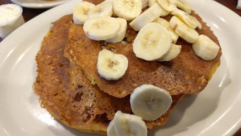 Prestige Diner | restaurant | 610 NJ-33, East Windsor, NJ 08520, USA | 6094431211 OR +1 609-443-1211