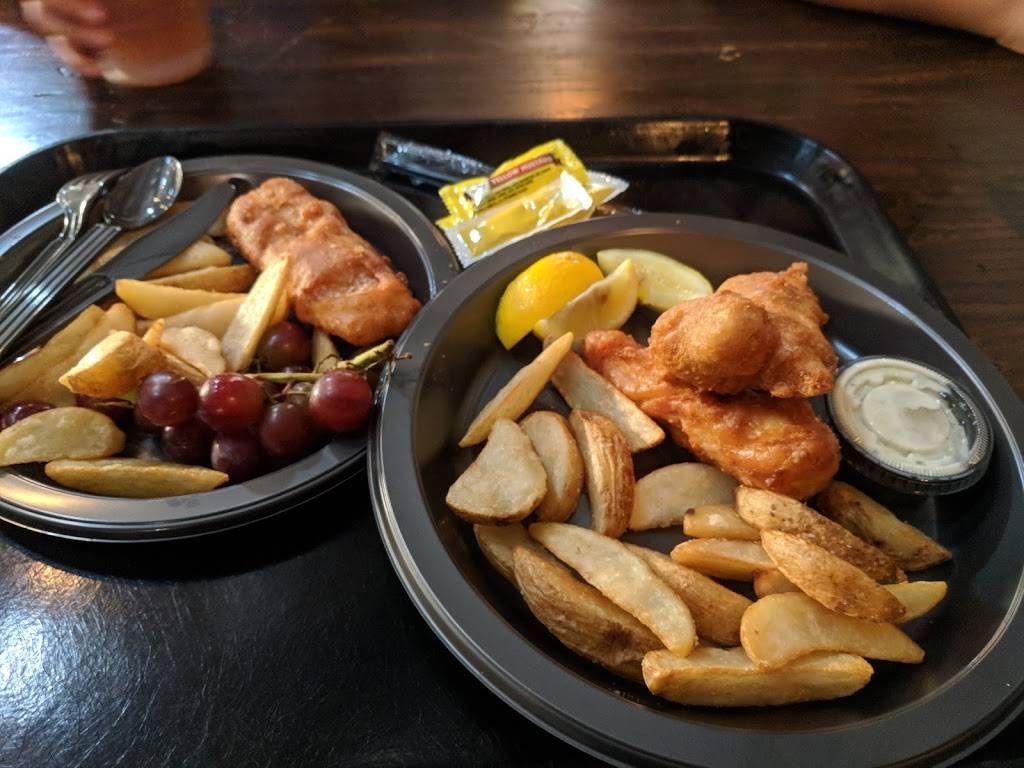 The Three Broomsticks | restaurant | 100 Universal City Plaza, Universal City, CA 91608, USA | 8008648377 OR +1 800-864-8377