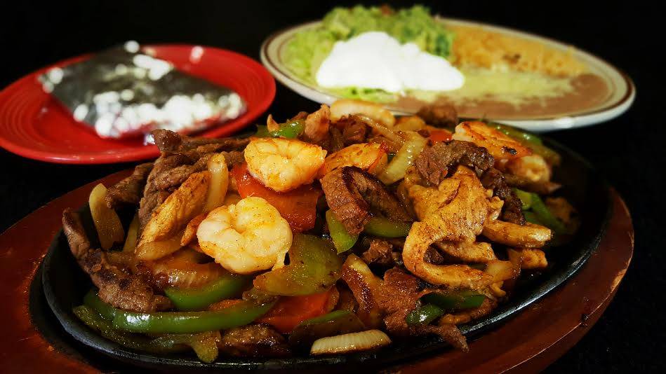 Casa Del Sabor | restaurant | 1200 Vester Ave, Springfield, OH 45503, USA | 9373429441 OR +1 937-342-9441