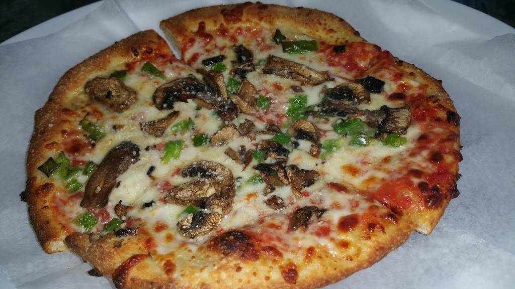 Bellacinos Pizza & Grinders | restaurant | 9377 6 Mile Cypress Pkwy, Fort Myers, FL 33966, USA | 2392770600 OR +1 239-277-0600